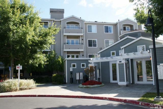 Property Photo:  852 Diablo Avenue 307  CA 94947 