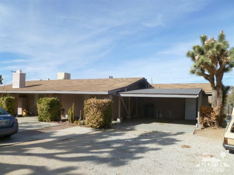 Property Photo:  56860 Carlyle Drive  CA 92284 