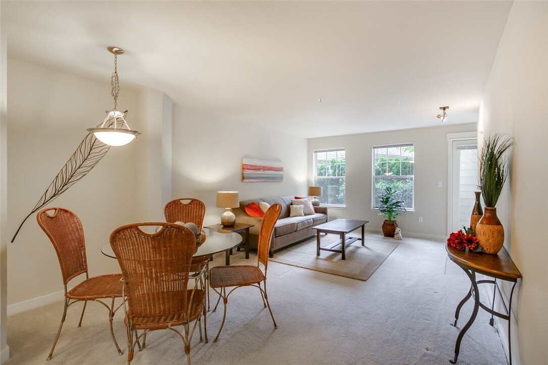 Property Photo:  7711 NE 175th St B101  WA 98028 