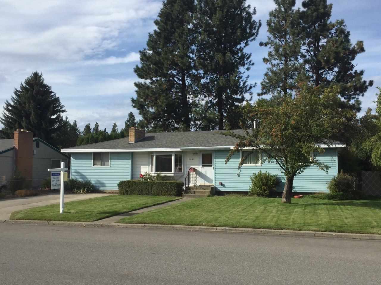 Property Photo: 1006 W Holyoke Ave WA 99208