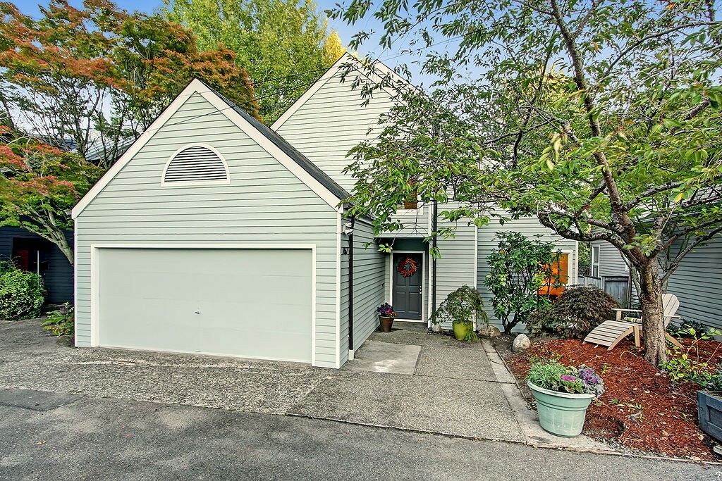 2612 E Helen St  Seattle WA 98112 photo