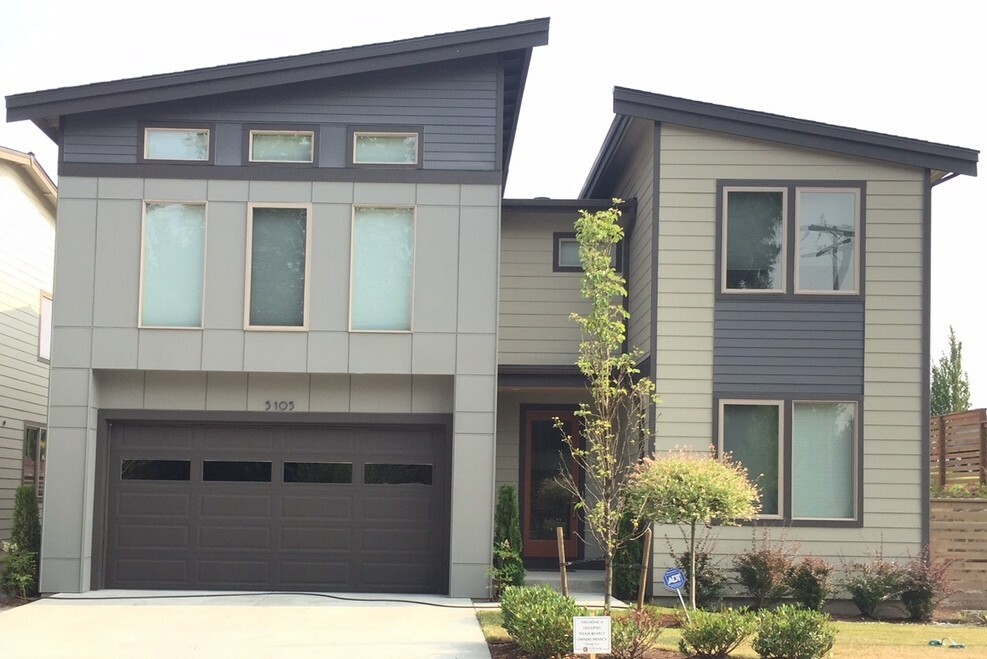 Property Photo:  5217 NE 11th Place  WA 98059 