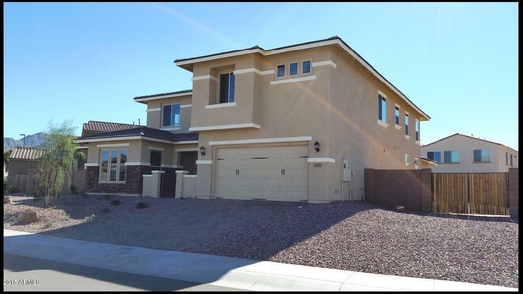 Property Photo:  2257 E Tomahawk Drive  AZ 85298 