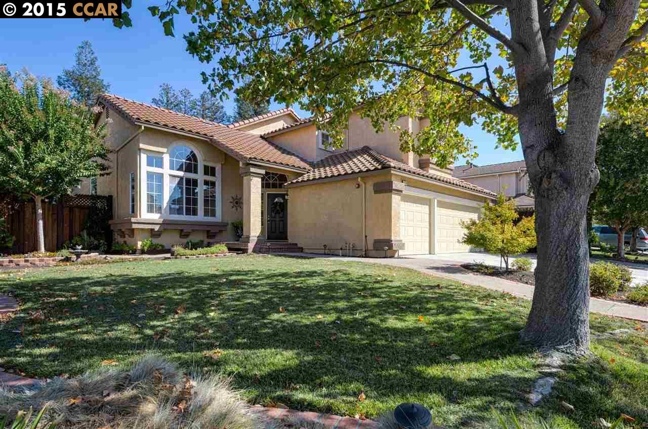 Property Photo:  978 Dana Cir  CA 94550 