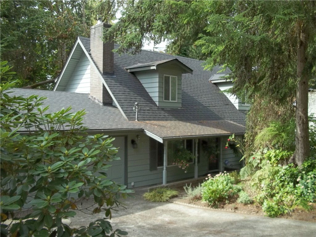 Property Photo:  2820 107th Ave NE  WA 98258 