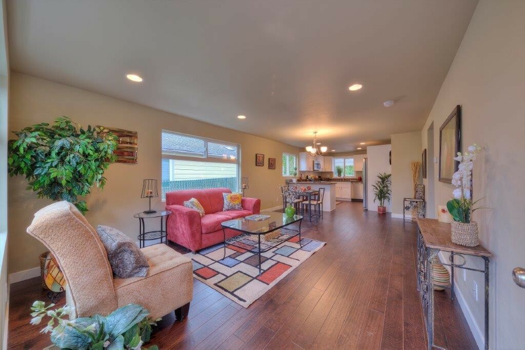 Property Photo: 5146 S Brighton St WA 98118