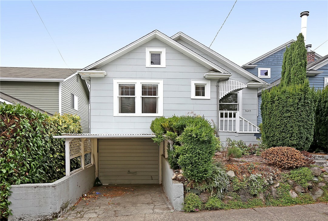 Property Photo: 3645 Carr Place N WA 98103