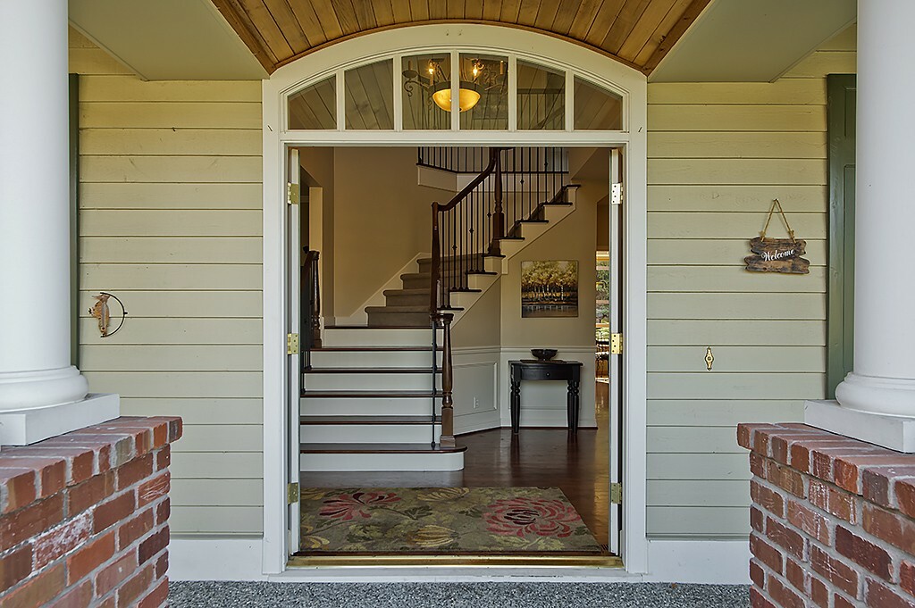 Property Photo: 2274 270th Ct SE WA 98075