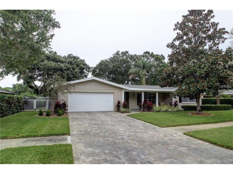 Property Photo:  220 Sarasota Road  FL 33756 