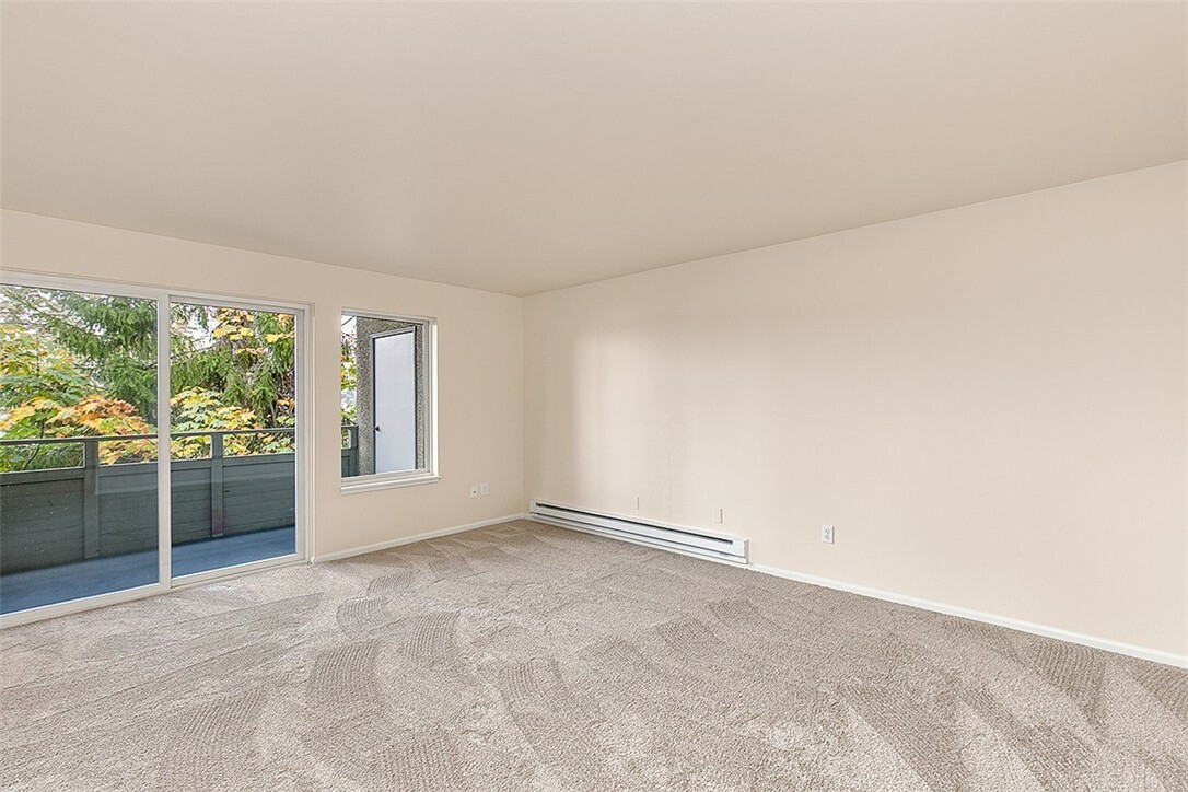 Property Photo:  1015 W Nickerson 224  WA 98119 