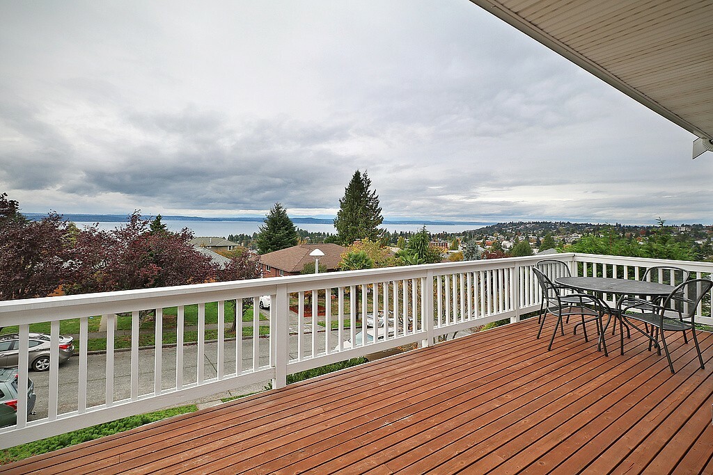 Property Photo:  6746 39th Ave SW  WA 98136 