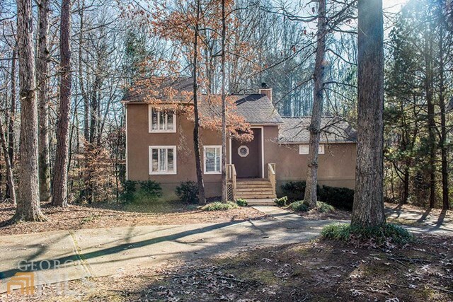 Property Photo: 415 Hembree Holw GA 30076