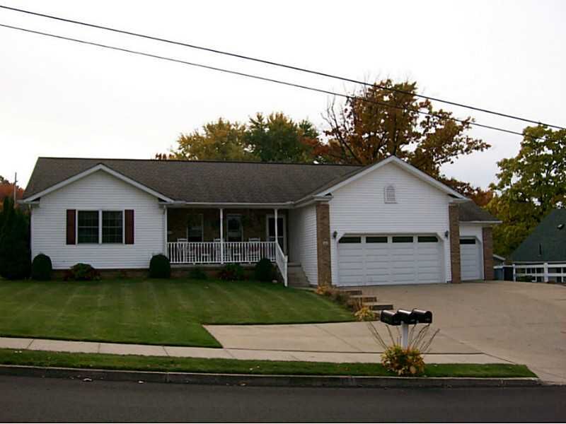 Property Photo: 501 Hillcrest PA 16509