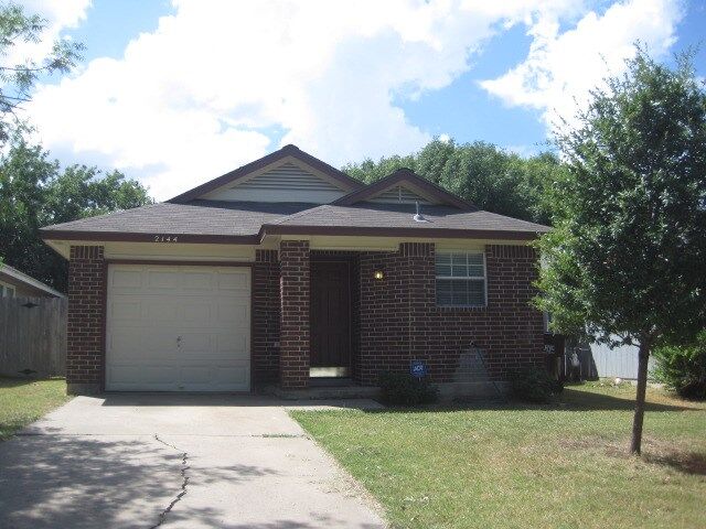 Property Photo:  2144 Redwing Way  TX 78664 