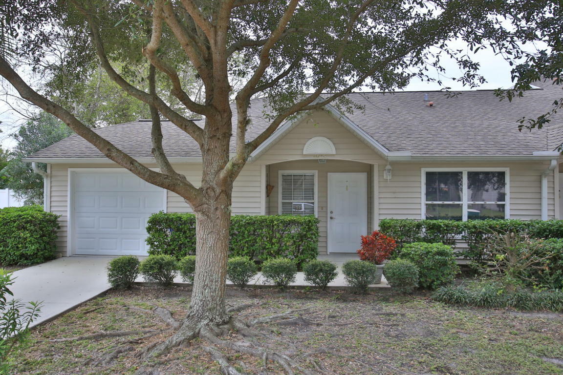 Property Photo: 1024 Grand Hickory Circle FL 32117