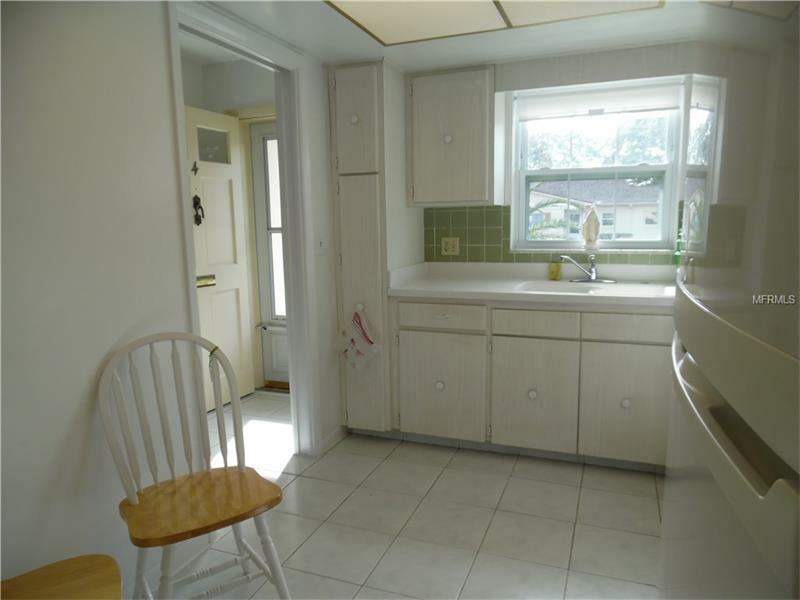 Property Photo: 1674 S Lake Avenue 4 FL 33756