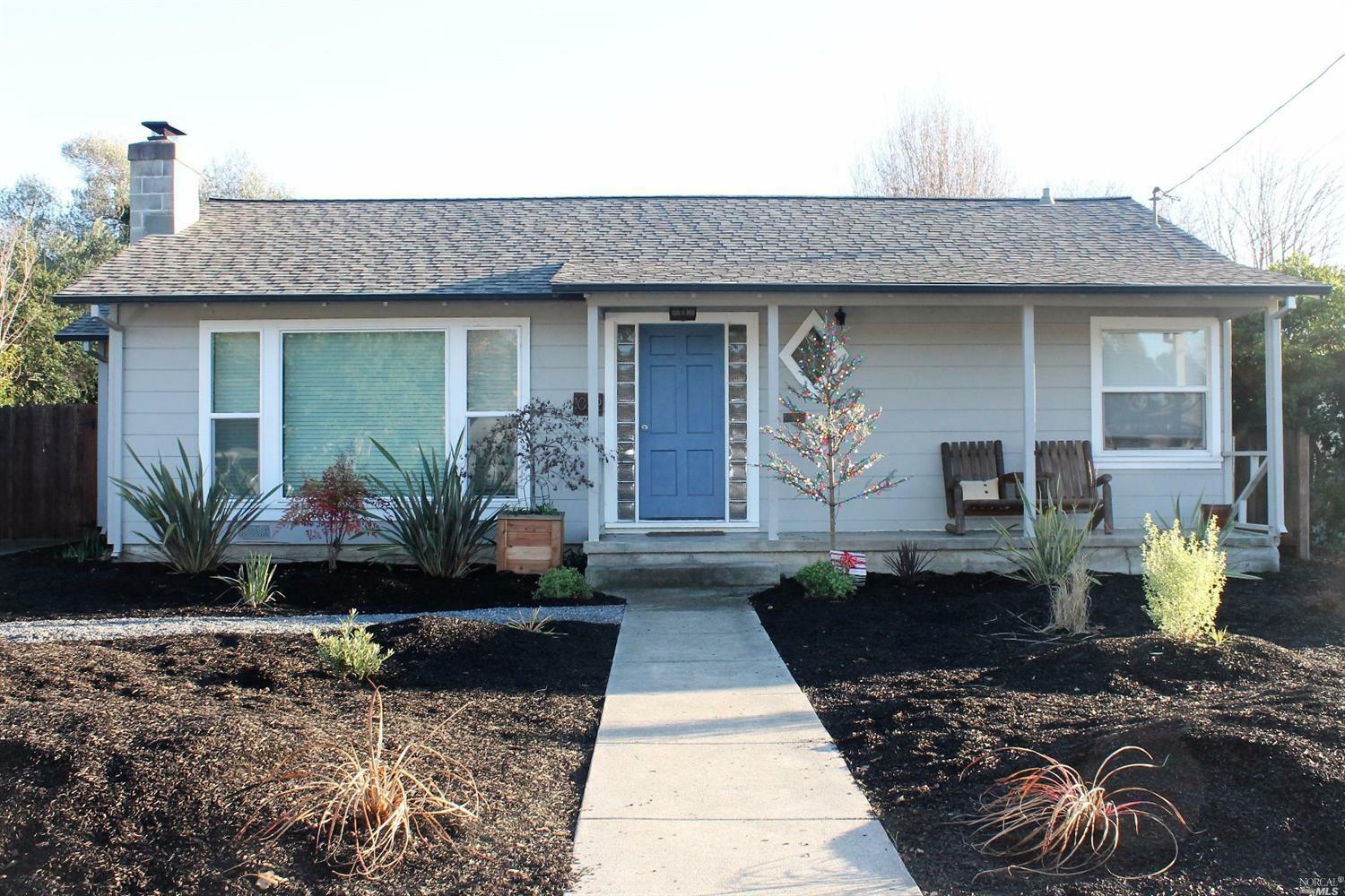 Property Photo:  1052 Vallejo Street  CA 95404 