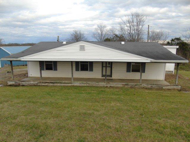 Property Photo: 355 Oakland Lane KY 40330