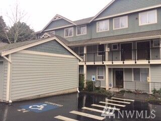 Property Photo: 19010 68th Avenue NE C-101 WA 98028