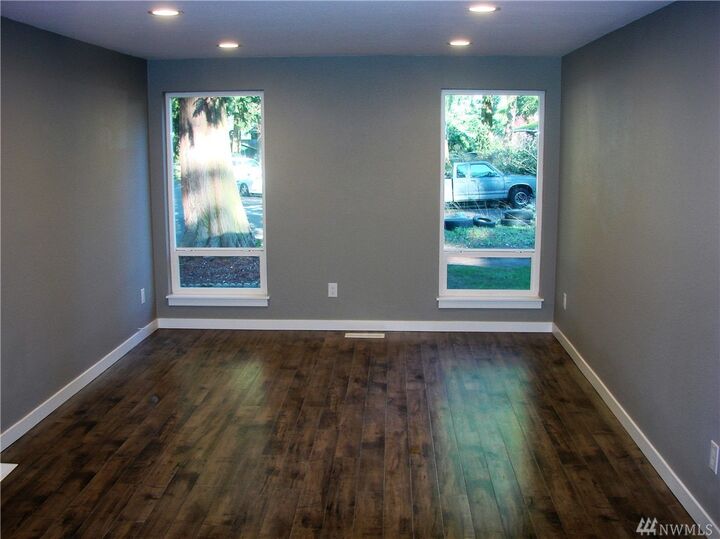 Property Photo:  3027 Forest Rim Ct S  WA 98374