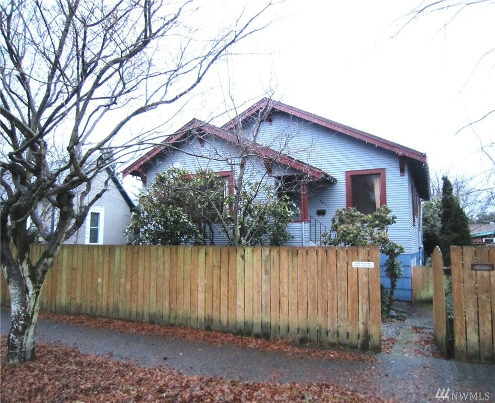 Property Photo:  6637 Flora Avenue S  WA 98108 