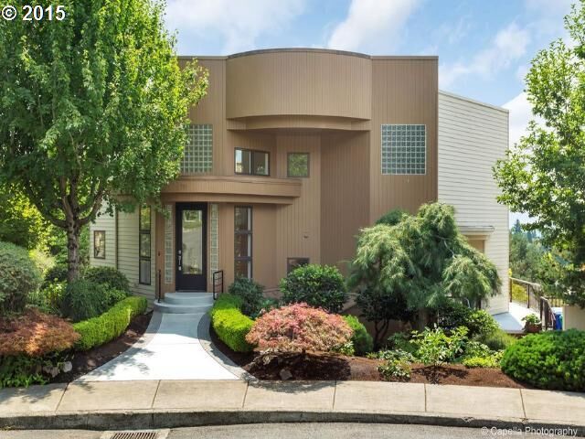 Property Photo:  1711 NW Ashby Ct  OR 97229 