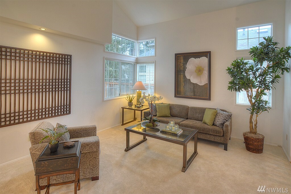 Property Photo: 24314 SE 42nd Place WA 98029