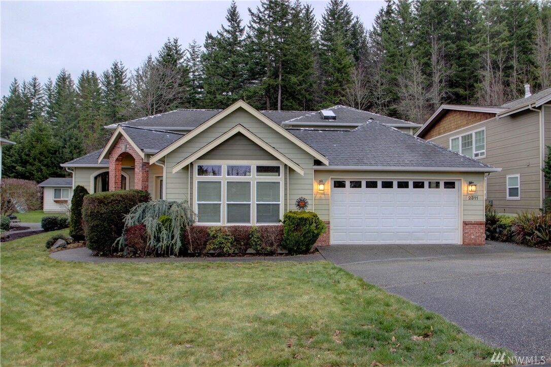 Property Photo:  2311 Oregon Ave  WA 98221 