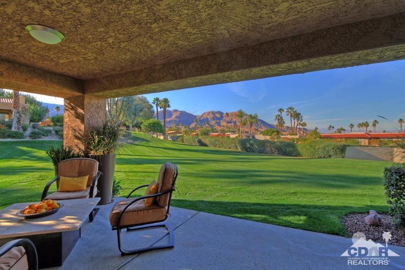 Property Photo: 48622 Sundrop Court CA 92260