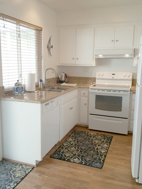 Property Photo:  3875 Vista Campana S 5  CA 92057 