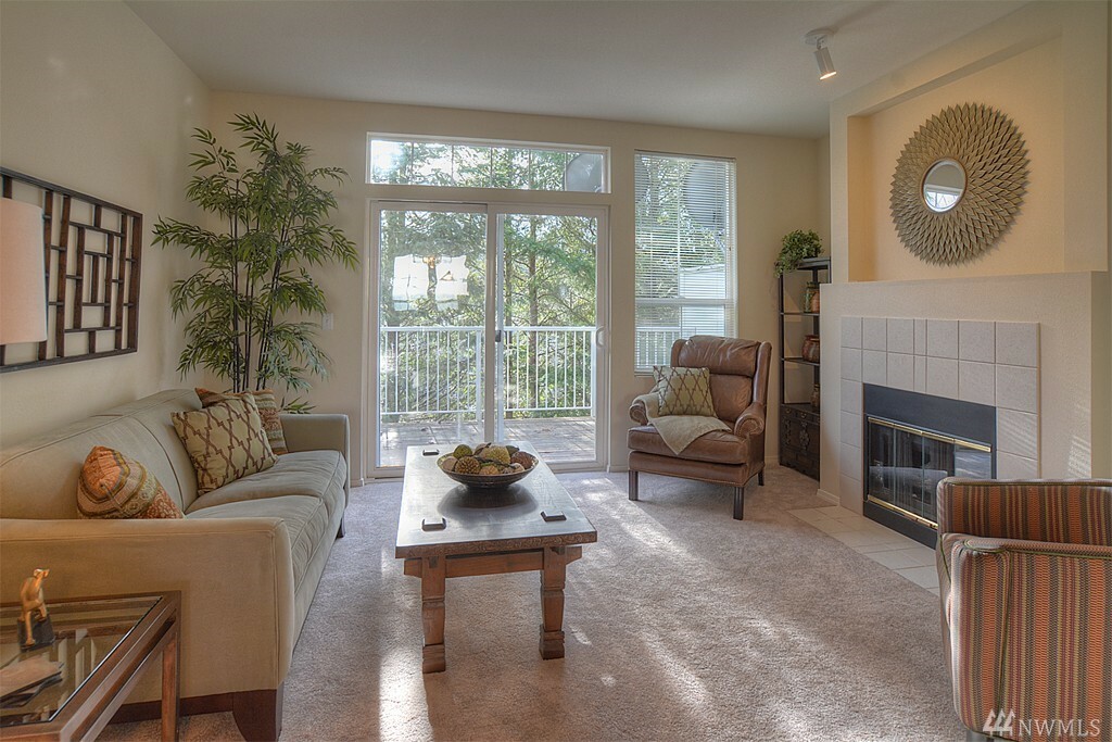 Property Photo: 4473 249th Terr SE WA 98029