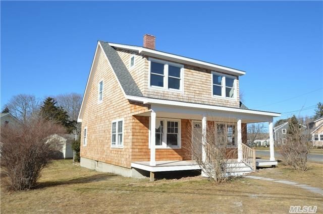 Property Photo:  755 Knapp Place  NY 11944 