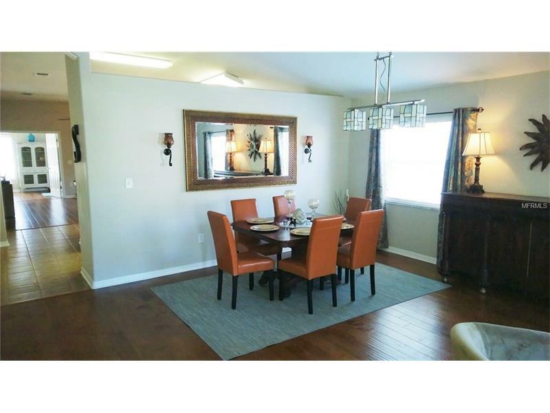 Property Photo:  10519 Coral Key Avenue  FL 33647 