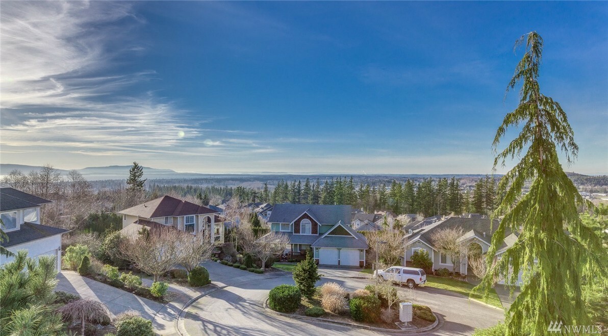 Property Photo: 3630 S Pebble Place WA 98226