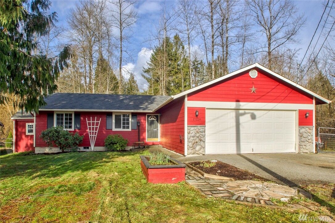 Property Photo: 17229 120th Place NE WA 98223