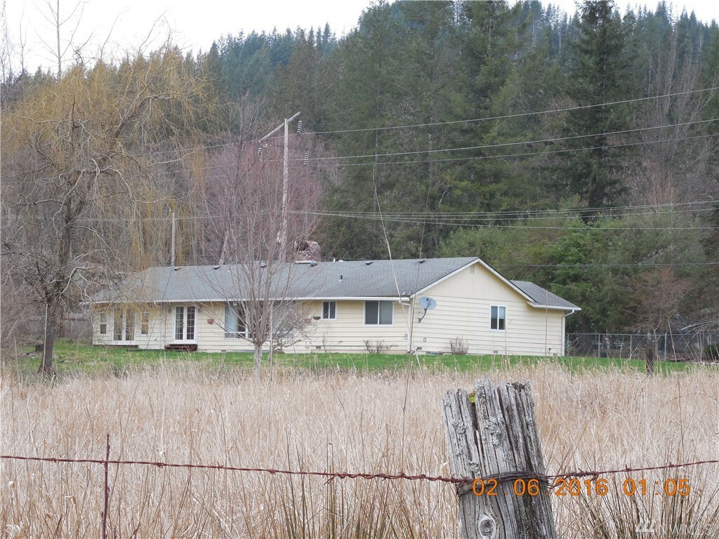 Property Photo:  36230 SE 47th Ct  WA 98024 