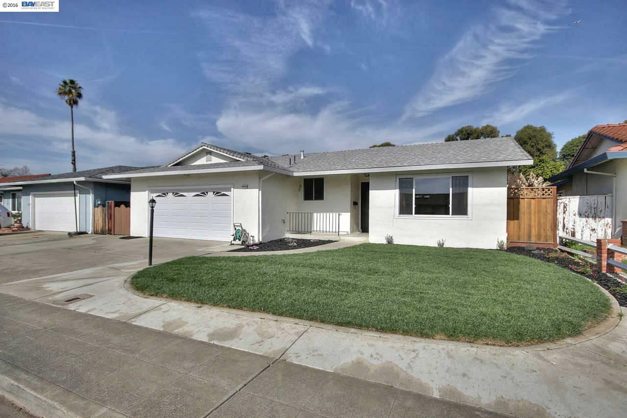 Property Photo:  34940 Roberts St  CA 94587 