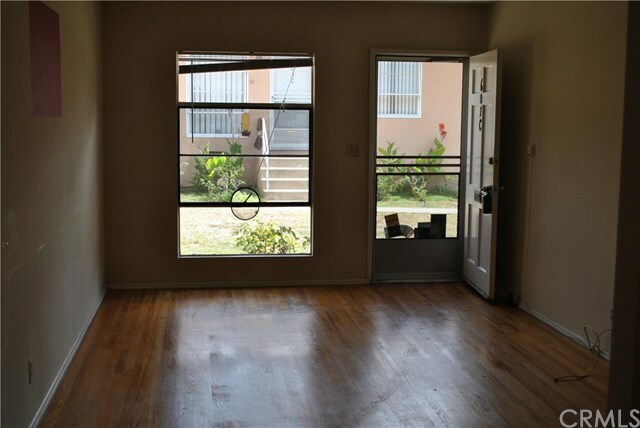 Property Photo:  601 E Cedar Avenue C  CA 91501 