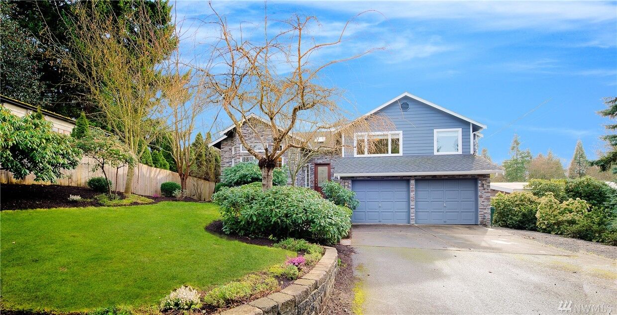 Property Photo: 2547 NE 97th Street WA 98115