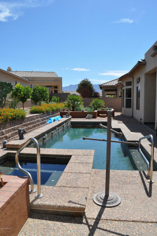 Property Photo: 1168 W Casentino Pass AZ 85755
