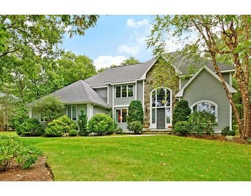 Property Photo:  7 Crestview Rd  MA 01730 