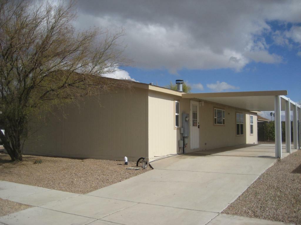 Property Photo: 6211 S Black Water Drive AZ 85706