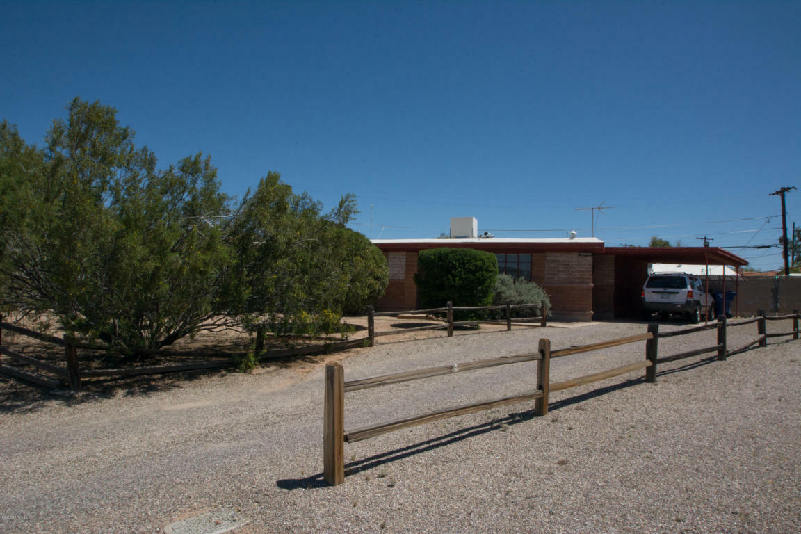 Property Photo:  2510 N Bentley Avenue  AZ 85716 