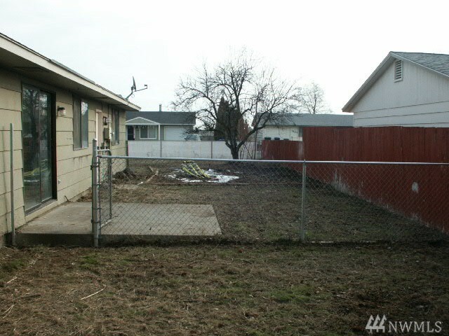 Property Photo:  1696 S Wallace Street  WA 98837 