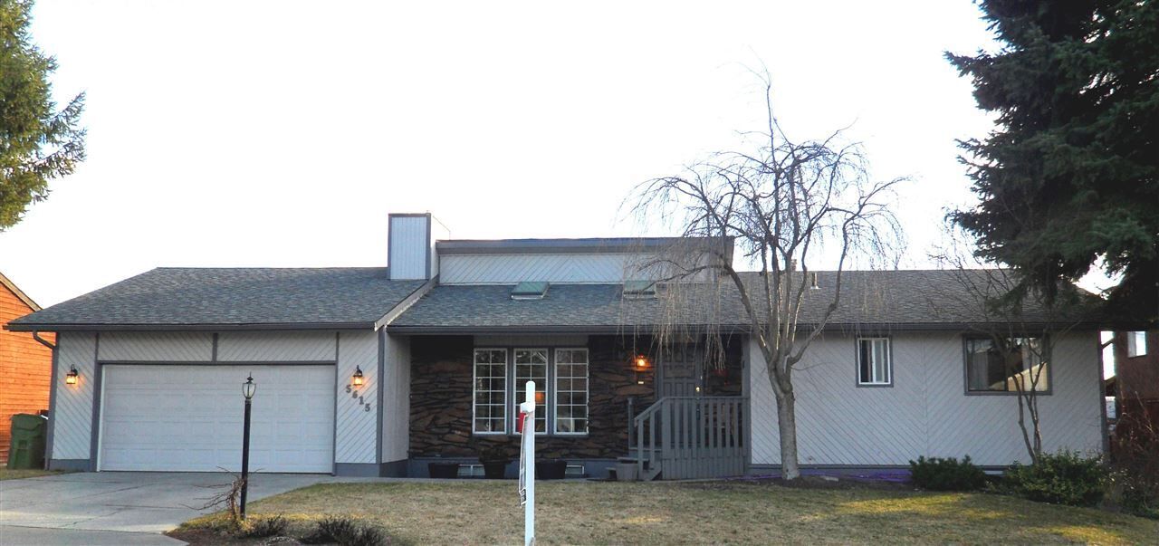 Property Photo: 5615 W Shawnee Ave WA 99208