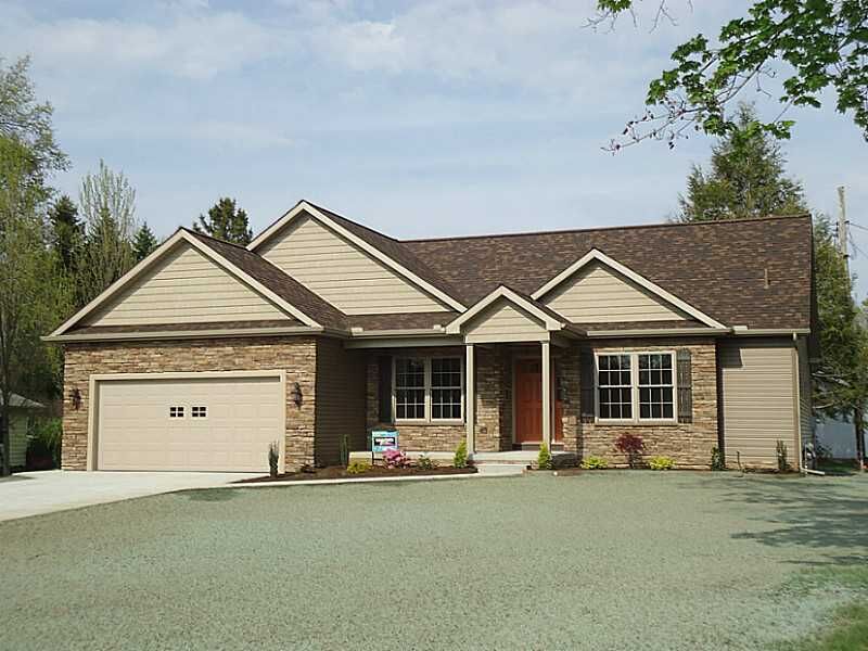 Property Photo: 1419 Spring Lake Drive PA 16505