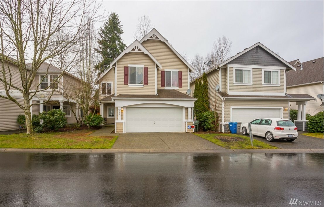 Property Photo:  17619 133rd Place SE  WA 98058 