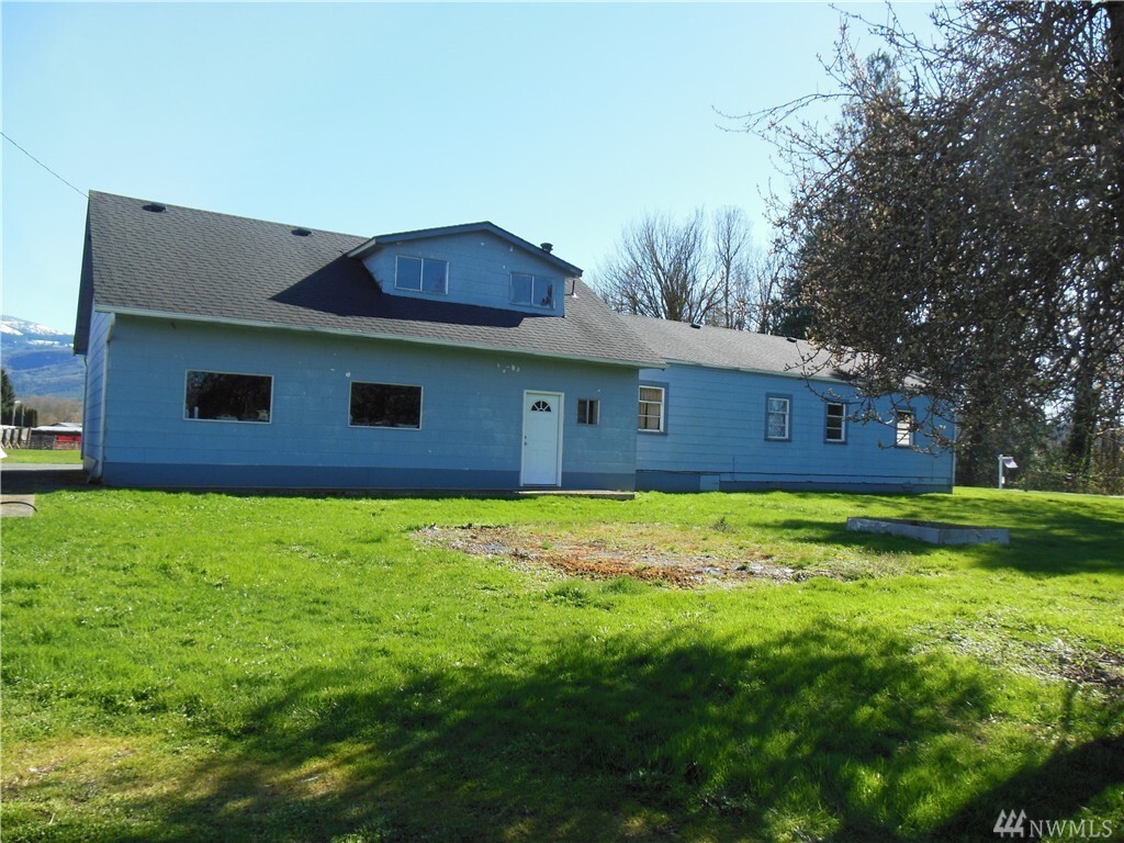 Property Photo: 26795 Hoehn Rd WA 98284