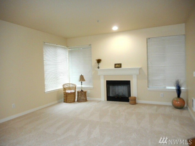 Property Photo: 3918 243rd Place SE F102 WA 98021