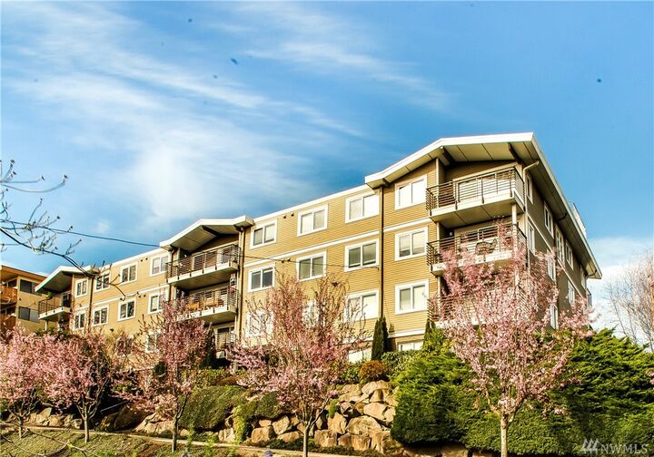 Property Photo: 2830 NW 56th Street 305 WA 98107